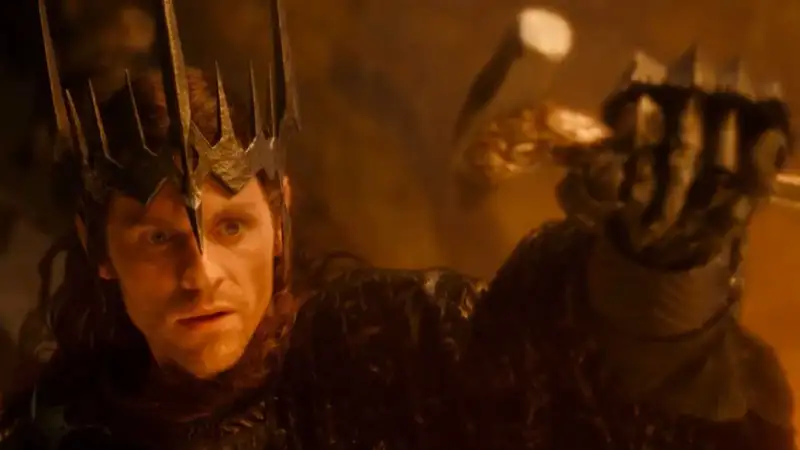 The Rings of Power dark fantasy wizard scene