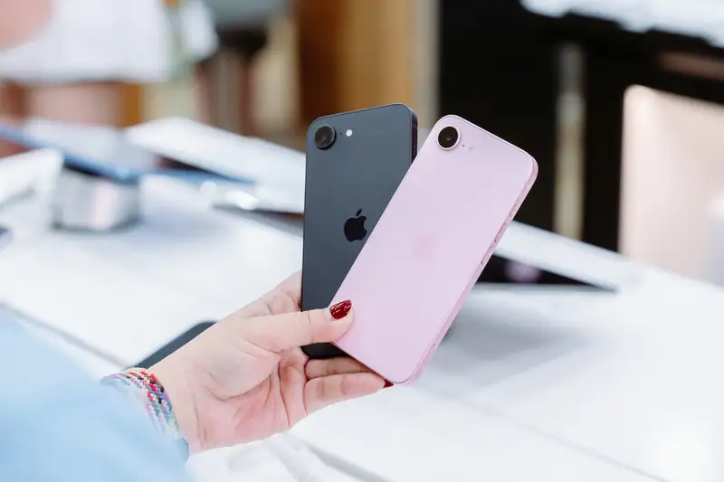 iPhone 17e structural aesthetic