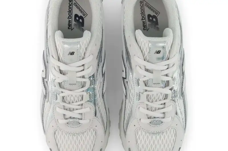 New Balance's U204L: Mastering the Minimalist 'Grey Area' in Sneaker Fashion